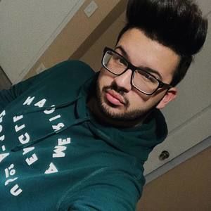 Meet your Posher, Alex